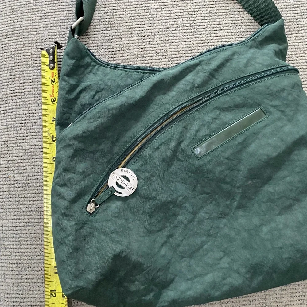 Travelon Stylish Green Crossbody Bag - Picture 8 of 9